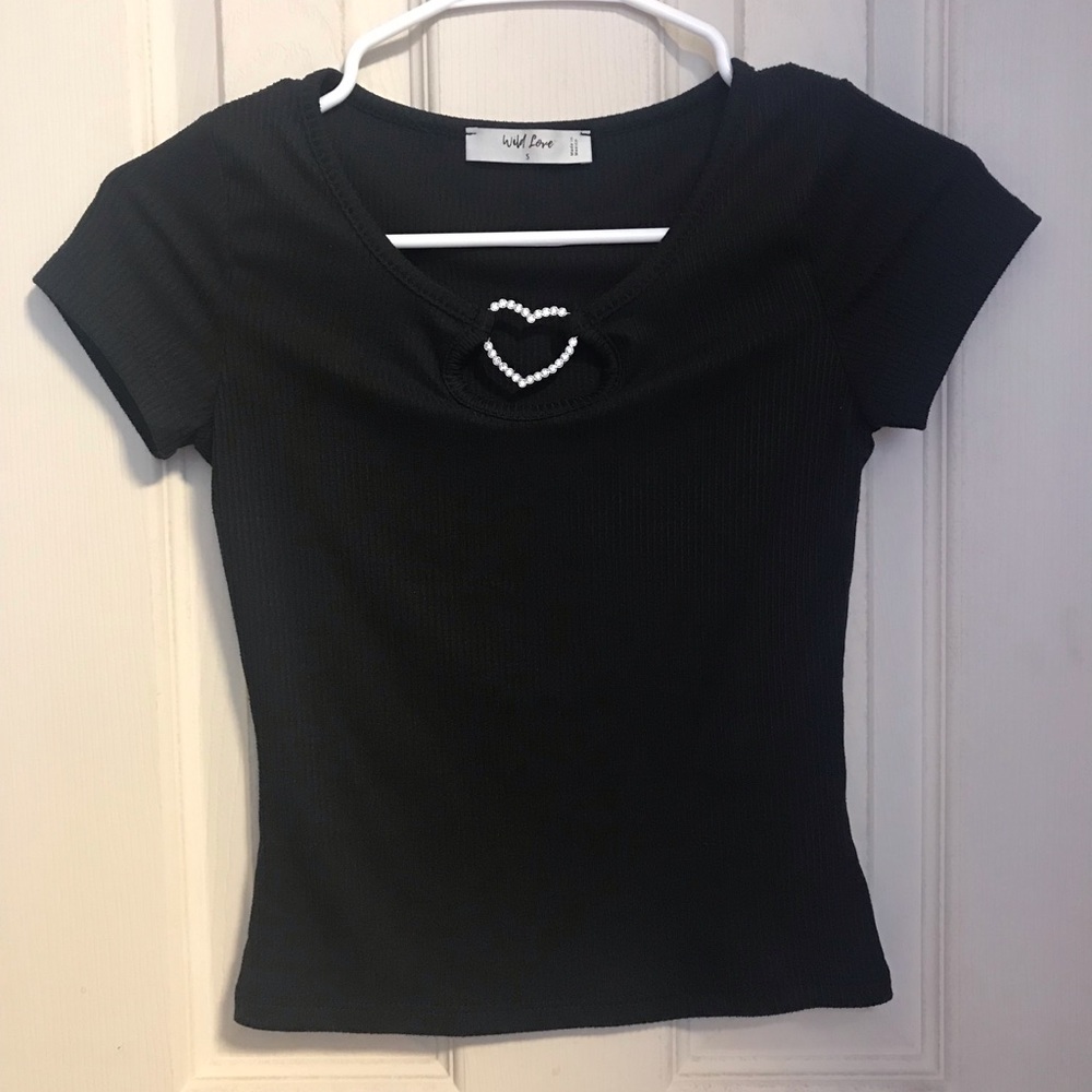 Black Basic Tee w/ Heart